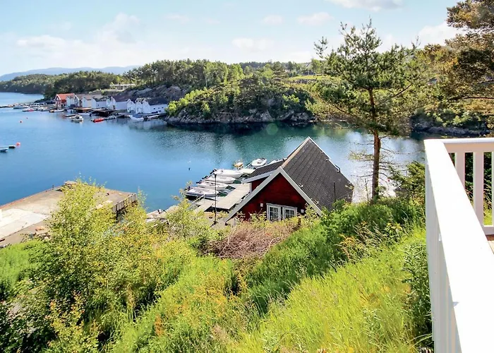 펜션 4 Bedroom Cozy In Auklandshamn